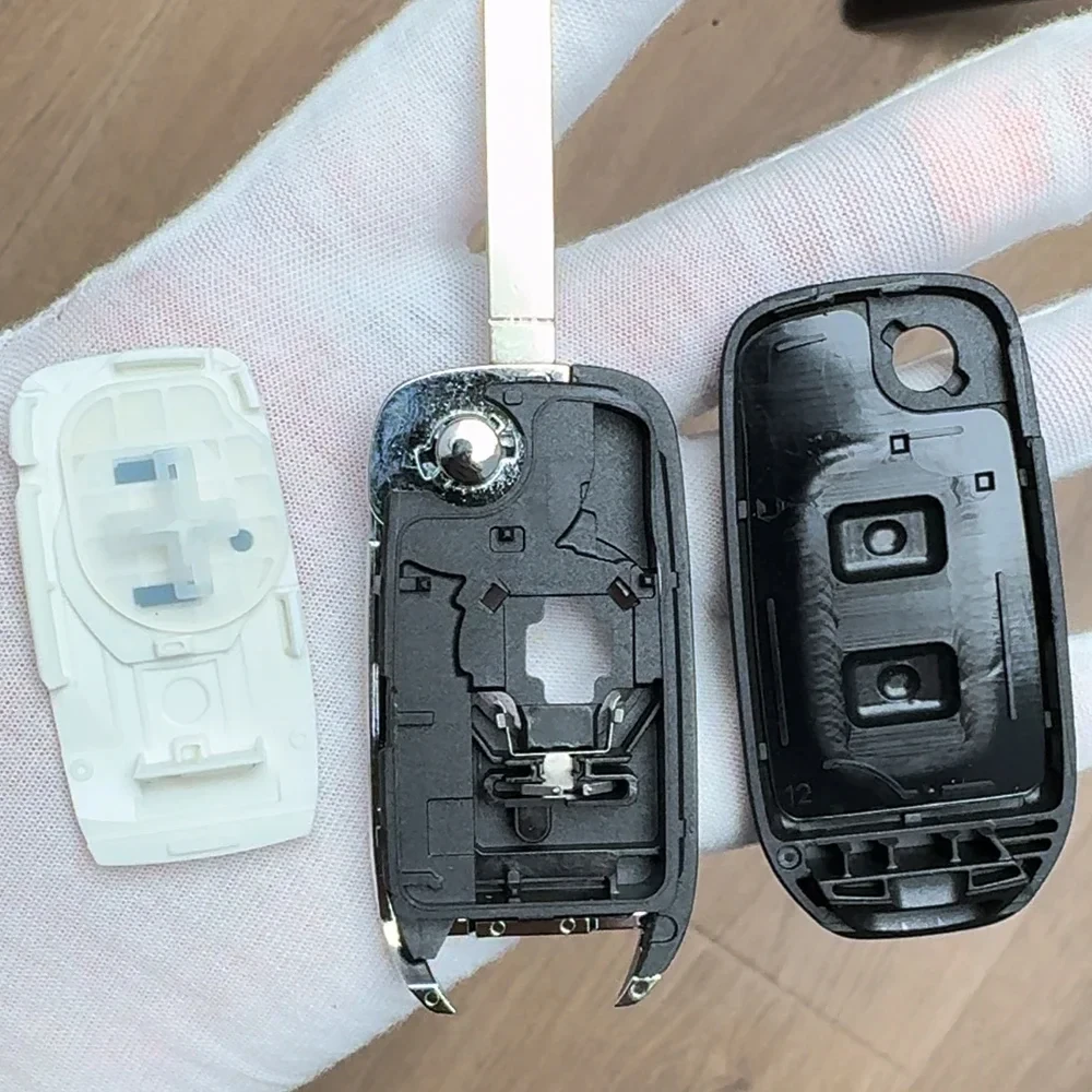 Smart Flip Key Shell for Renault and Dacia 3 Smart Flip Key Shell for Renault and Dacia - Image 3