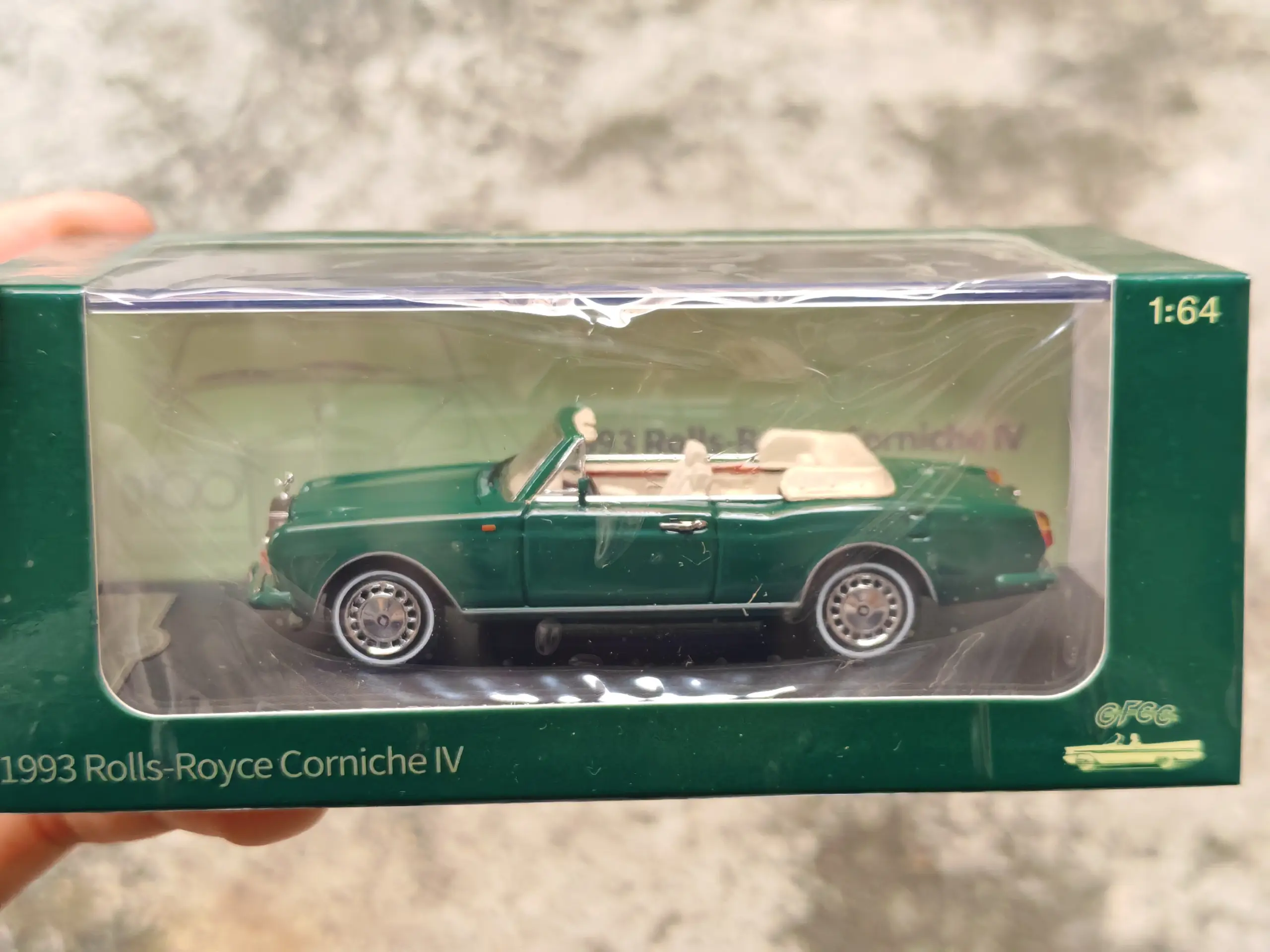 Rolls Royce Corniche IV 1:64 Scale Model 14 Rolls Royce Corniche IV 1:64 Scale Model - Image 14
