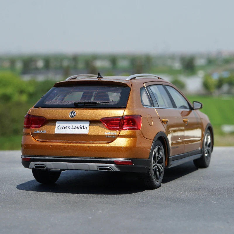 1:18 Scale Cross Lavida Diecast Model Car 4 1:18 Scale Cross Lavida Diecast Model Car - Image 4