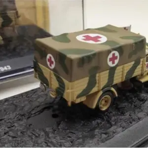 Blitz 1/72 Scale German Ambulance Model 7 Scf3fcca3896e43e9a91df5b63626e4c5f