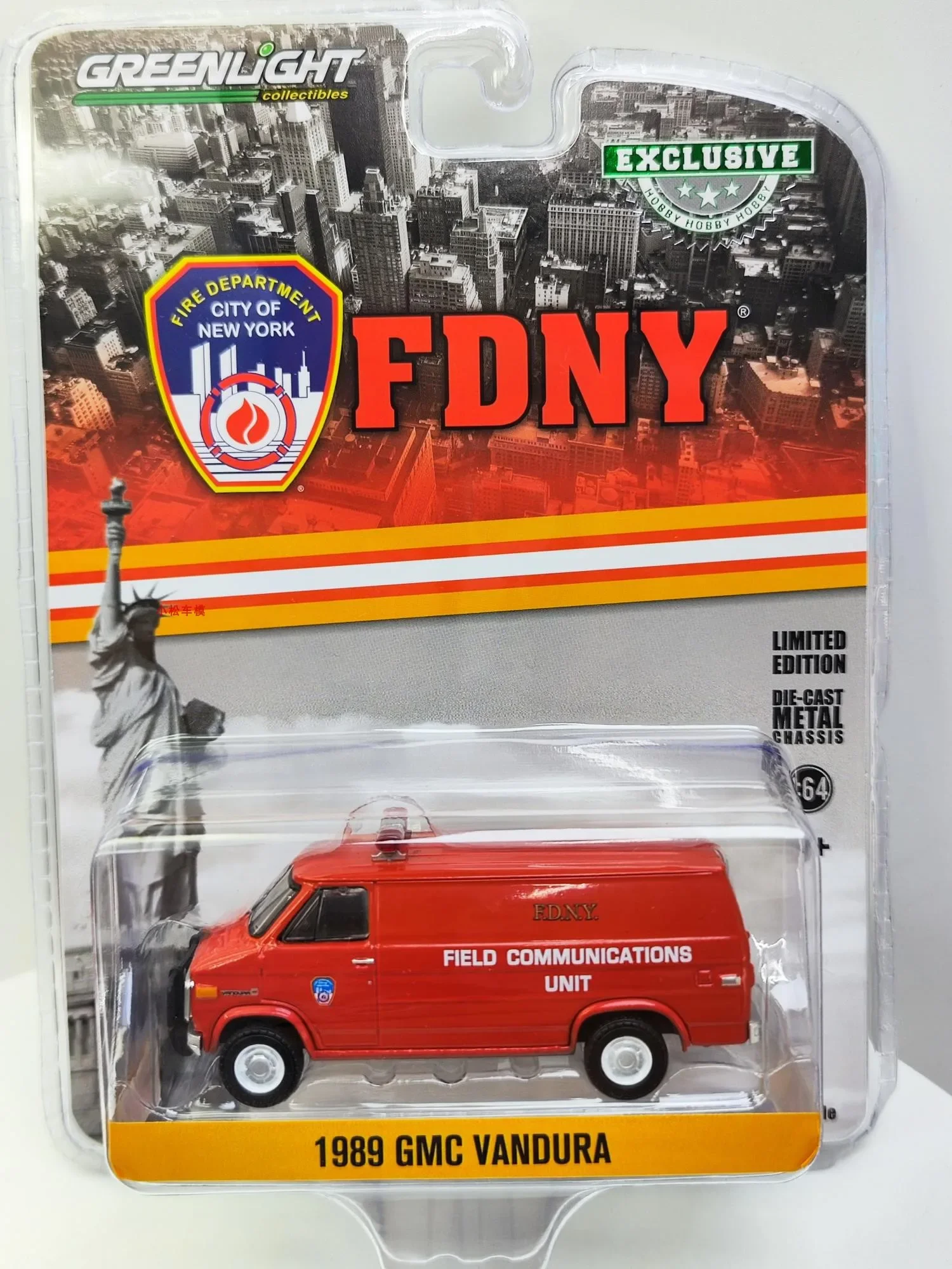 1:64 Scale Diecast 1989 GMC Vandura Model 7 1:64 Scale Diecast 1989 GMC Vandura Model - Image 7