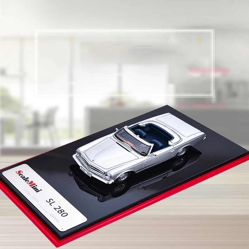 Scale 1:64 Benz SL280 Model Car in Red 5 Scale 1:64 Benz SL280 Model Car in Red - Image 5