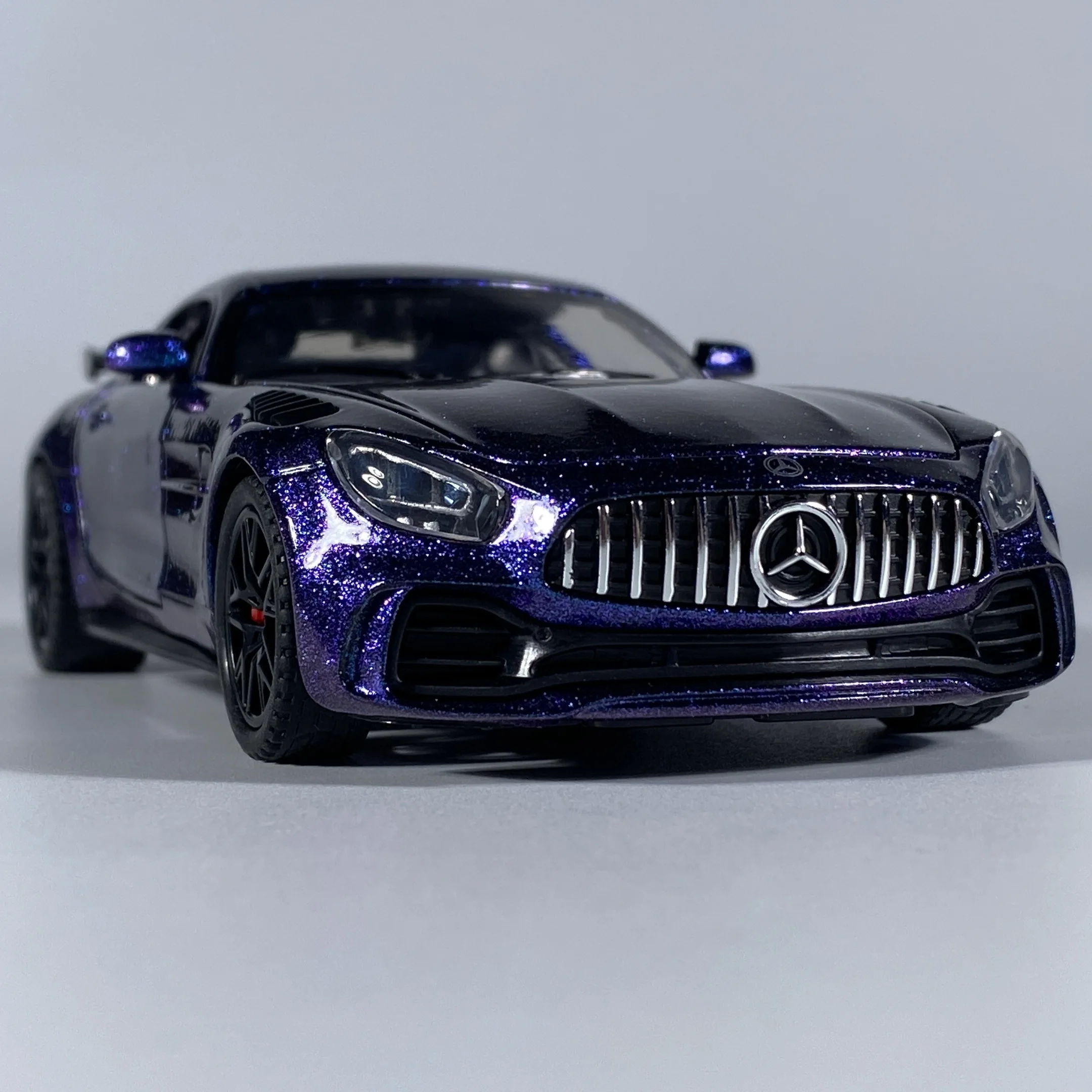 1:32 Scale Benz AMG GT Diecast Model Car 4 1:32 Scale Benz AMG GT Diecast Model Car - Image 4