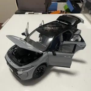 Dongfeng Nissan Venucia 2024 SUV Model 1:18 Scale 12 Sd5dfb22c06244da0adcbbce8c5d58a39T