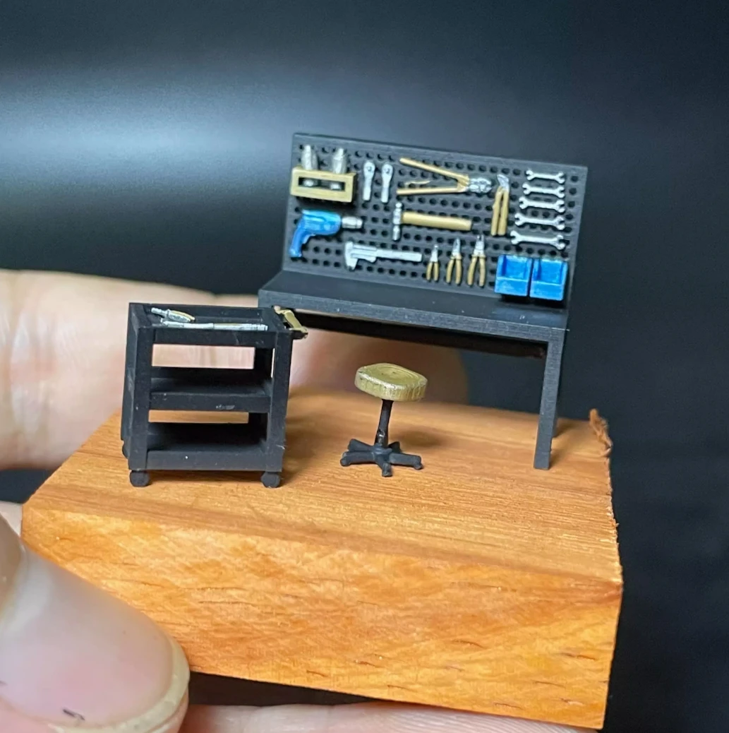 1/64 Scale Diorama Work Table Set 6 1/64 Scale Diorama Work Table Set - Image 6