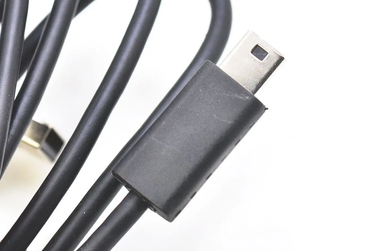 Mini USB SYNC & CHARGER Cable for HTC Devices 4 Mini USB SYNC & CHARGER Cable for HTC Devices - Image 4