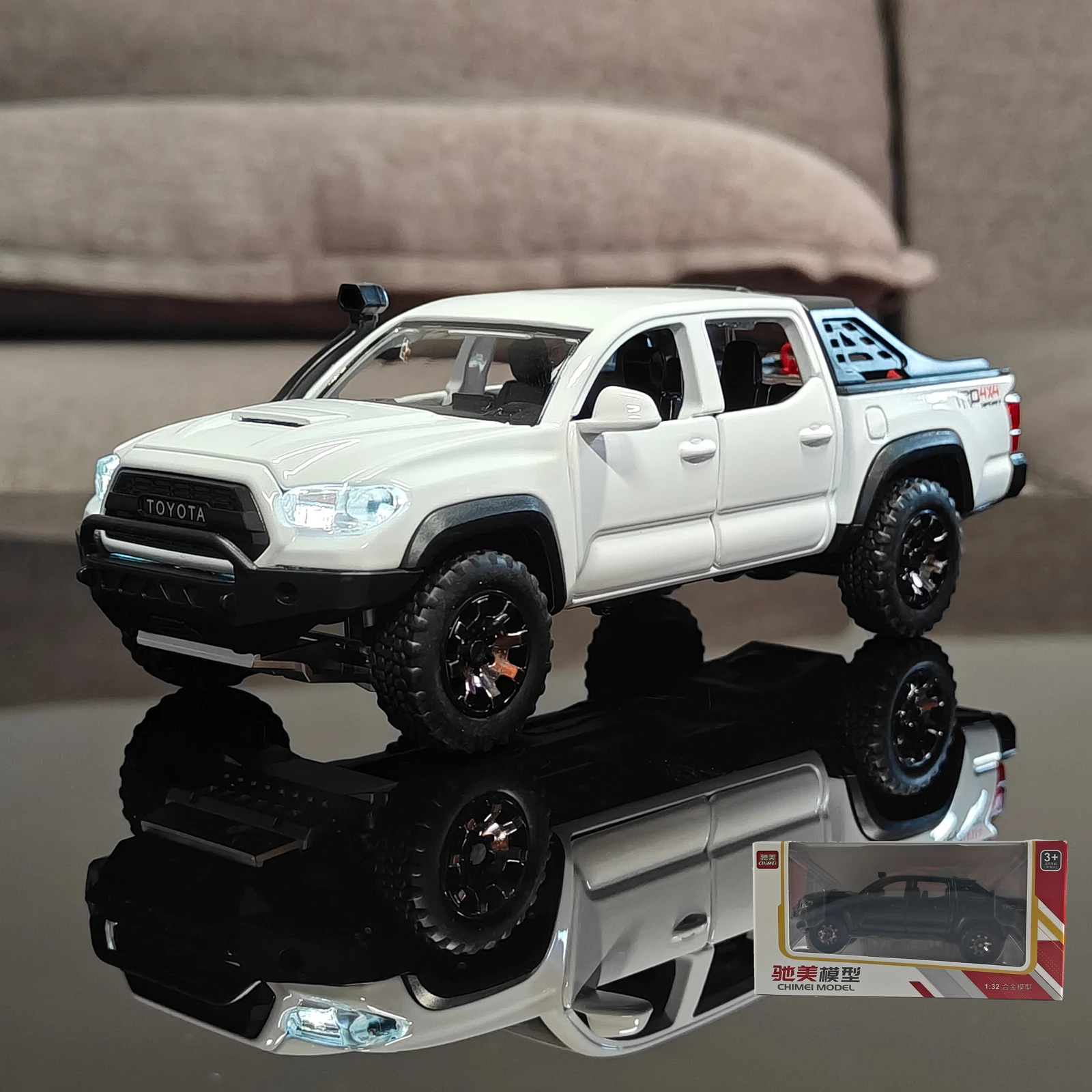 1:32 Scale Toyota Tacoma TRO Off Road Model 8 1:32 Scale Toyota Tacoma TRO Off Road Model - Image 8