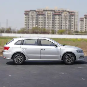 VW Gran Lavida 1:18 Diecast Model Silver 14 Sdc56690f986748d299d6ce86413ad671p