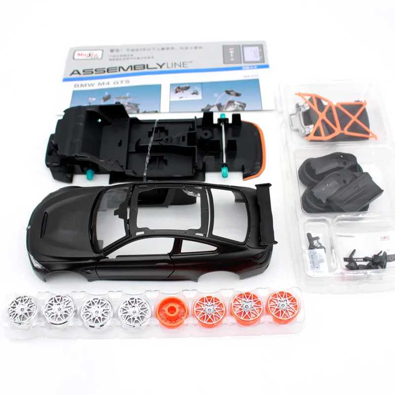 Maisto 1:24 BMW M4 GTS Scale Model 6 Maisto 1:24 BMW M4 GTS Scale Model - Image 6