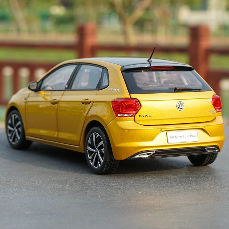 VW Polo Plus 1:18 Scale Diecast Model 3 VW Polo Plus 1:18 Scale Diecast Model - Image 3
