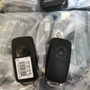 Volkswagen Remote Flip Key Shell 2011-2013 11 Se105d2f1fcc64939a4f17641d8e3082bo