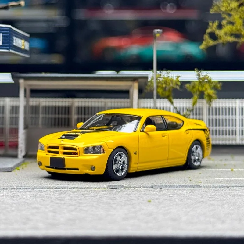Rollin 1/64 Dodge Charger 08 R/T Diecast Model 4 Rollin 1/64 Dodge Charger 08 R/T Diecast Model - Image 4
