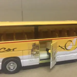 Welly 1/60 Scale Mercedes-Benz O 303 Coach 9 Se284eb40b8ae4affa647d71889d1b5f0U