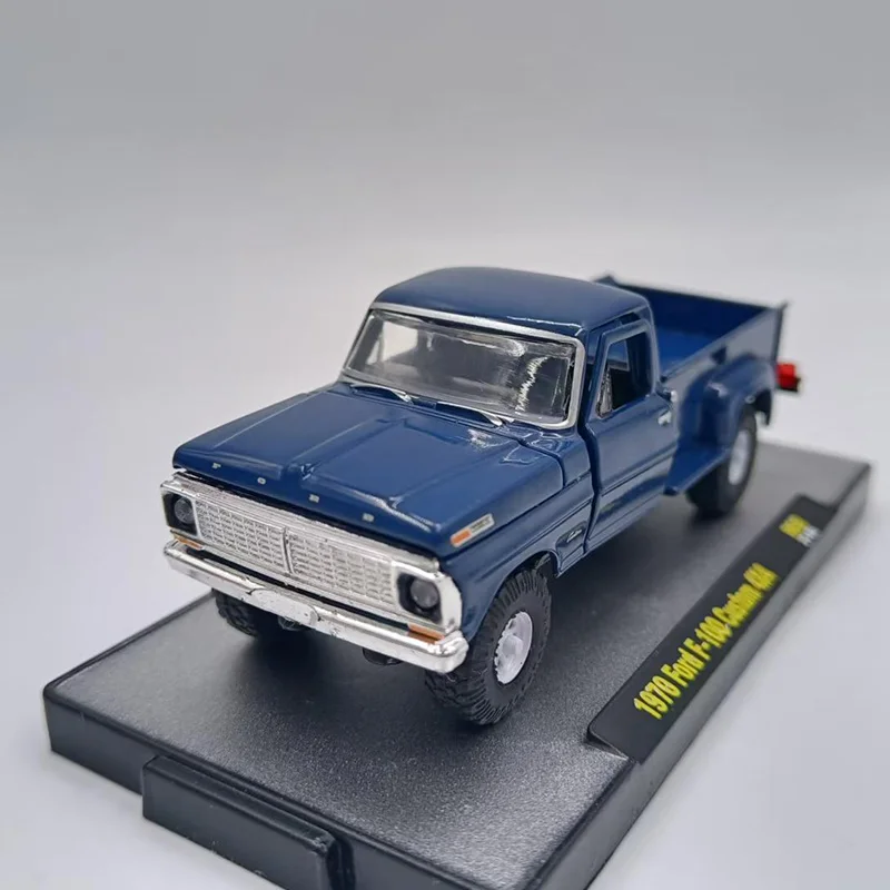 1:64 Scale Diecast Ford and GMC Truck Set 10 1:64 Scale Diecast Ford and GMC Truck Set - Image 10
