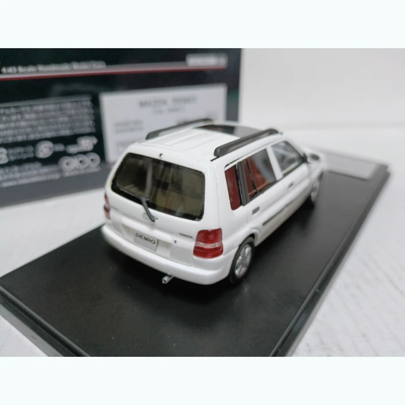 1/43 Scale Mazda Demio GL 1996 Model Car 2 1/43 Scale Mazda Demio GL 1996 Model Car - Image 2