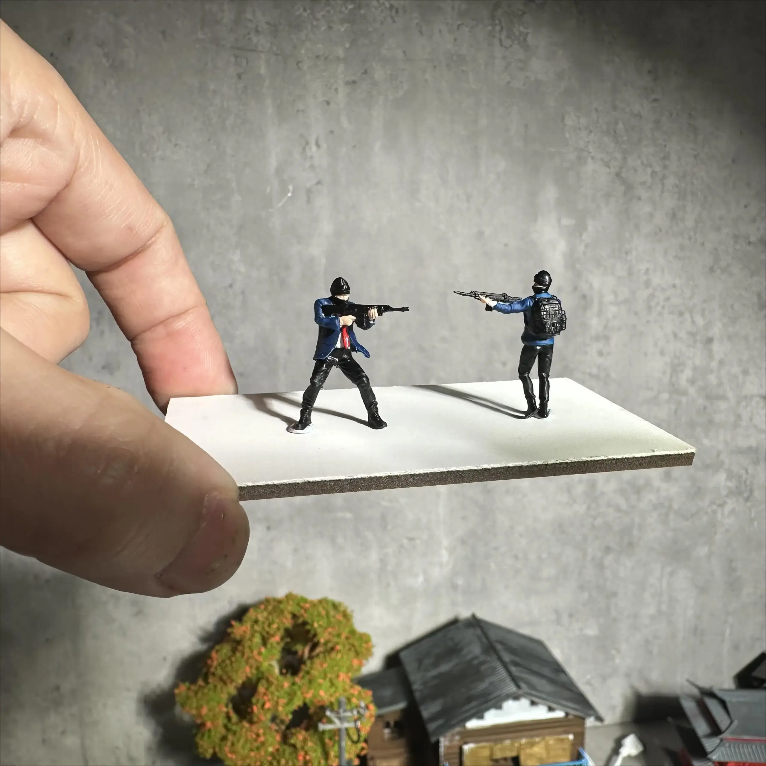 1:64 Scale Hand-Painted Resin Miniature Figures 3 1:64 Scale Hand-Painted Resin Miniature Figures - Image 3