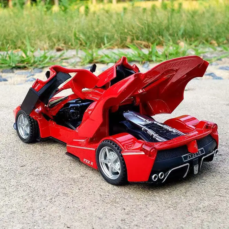 Ferrari LaFerrari FXX K 1:32 Scale Model Car 3 Ferrari LaFerrari FXX K 1:32 Scale Model Car - Image 3