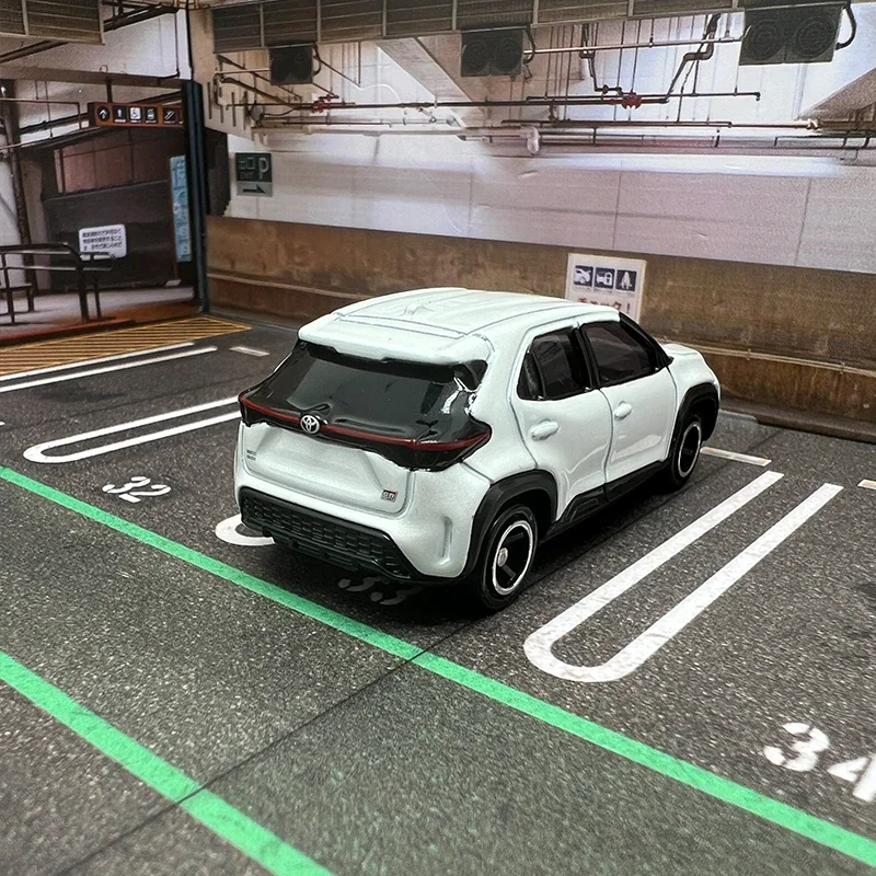 Toyota Yaris Cross GR Sport Diecast Model 1:64 4 Toyota Yaris Cross GR Sport Diecast Model 1:64 - Image 4