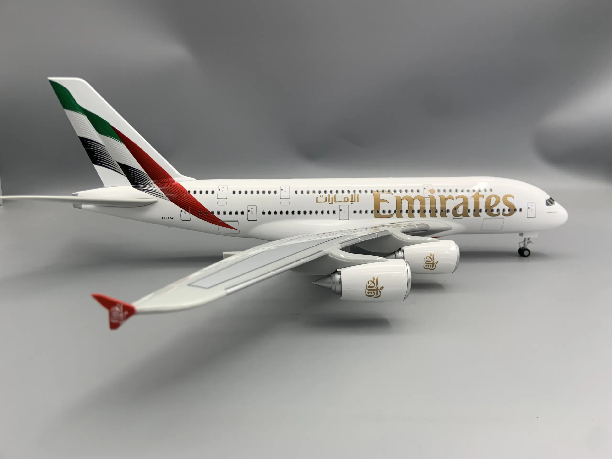 Emirates A380 Model 1/160 Scale Replica 4 Emirates A380 Model 1/160 Scale Replica - Image 4