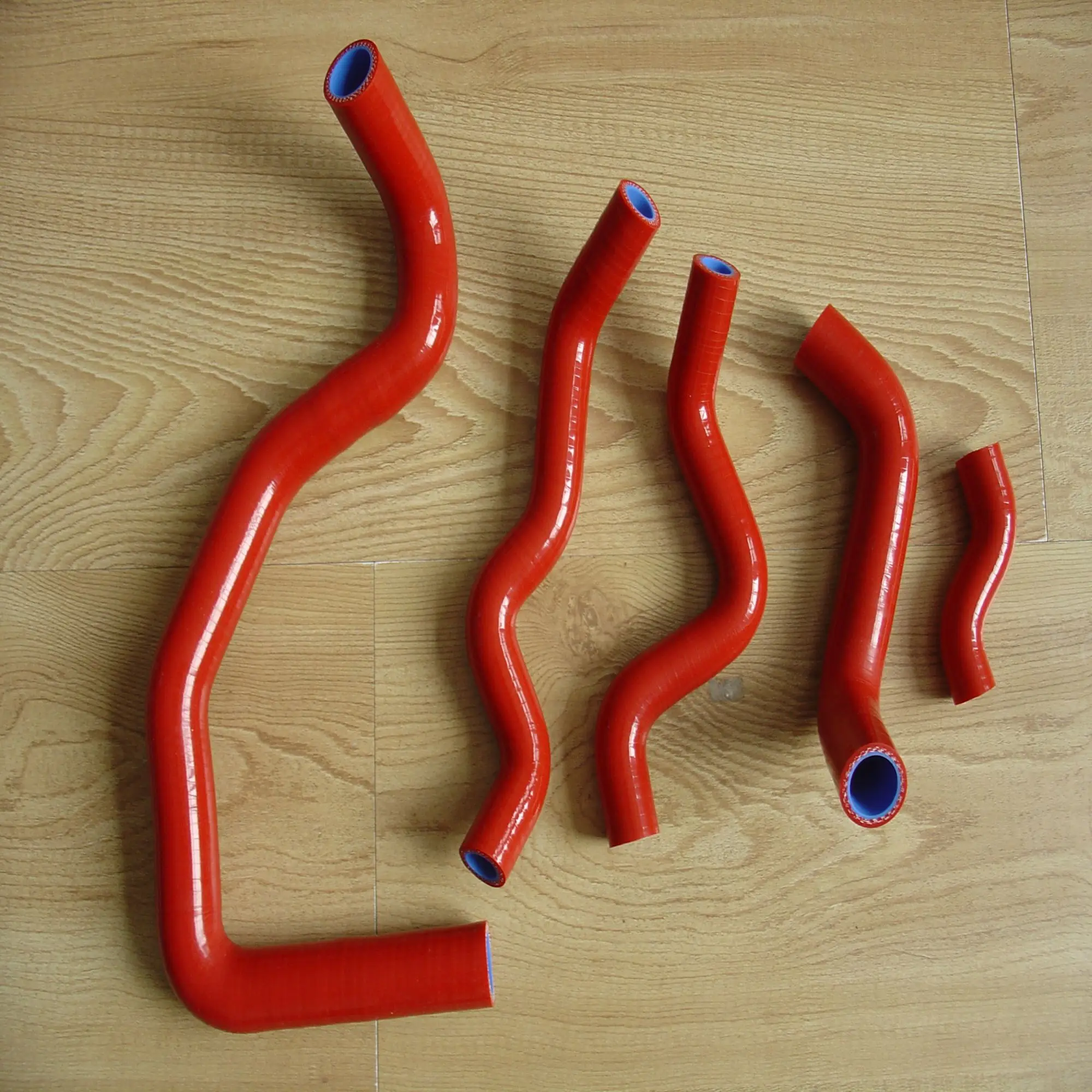Silicone Radiator Hoses for 1998-2007 Honda CB400 2 Silicone Radiator Hoses for 1998-2007 Honda CB400 - Image 2