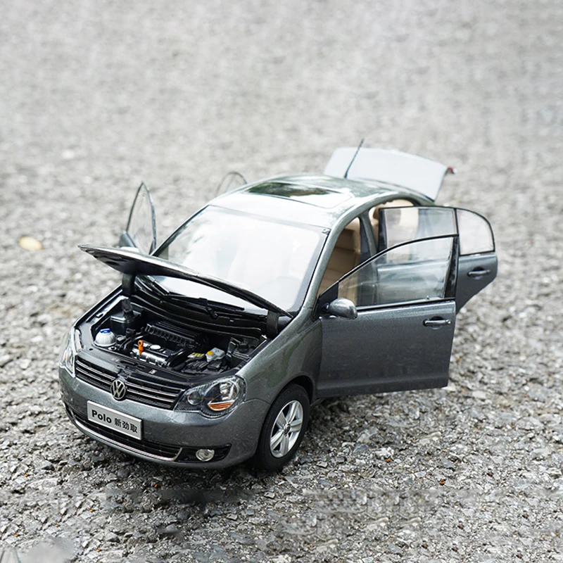 Diecast 1/18 Scale VW Polo Model Vehicle 2 Diecast 1/18 Scale VW Polo Model Vehicle - Image 2