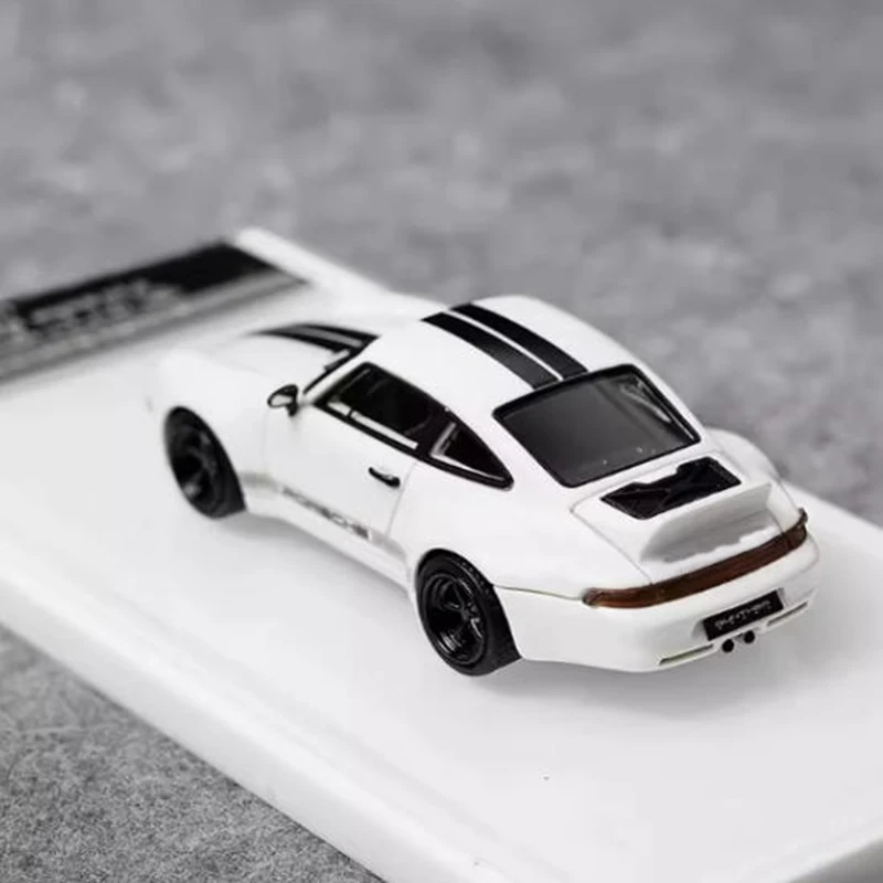 MK Miniatures MKM 993 1:64 Scale Car Model 3 MK Miniatures MKM 993 1:64 Scale Car Model - Image 3