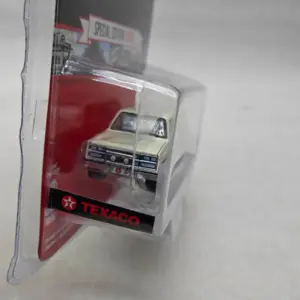 1990 Chevrolet Suburban 1:64 Scale Model Car 7 Sed41333577e9476f923b7bde3e91be0bX