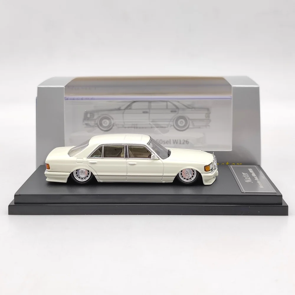 1:64 Scale Luxury Sedan Diecast Model Collection 15 1:64 Scale Luxury Sedan Diecast Model Collection - Image 15
