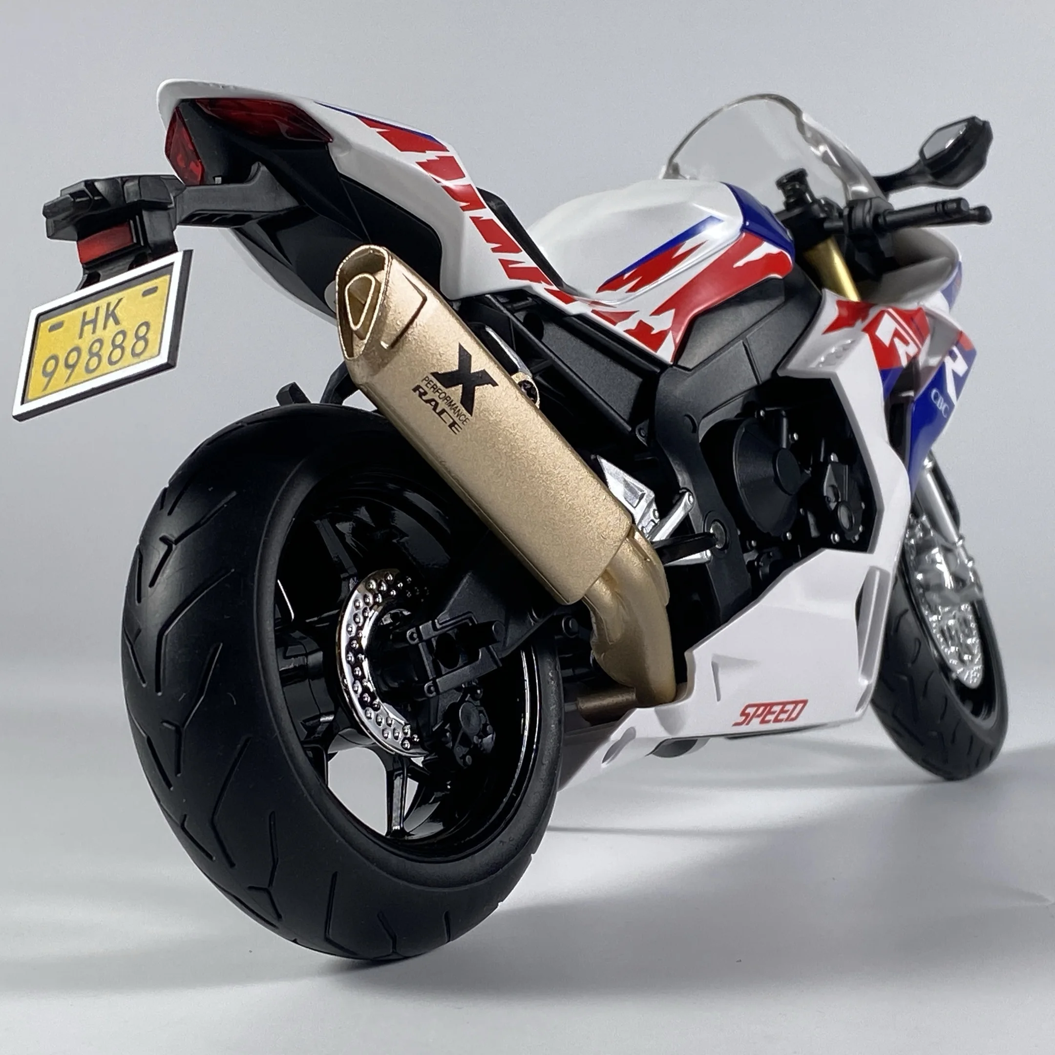 Honda CBR1000 Diecast Model 1:9 Scale 4 Honda CBR1000 Diecast Model 1:9 Scale - Image 4