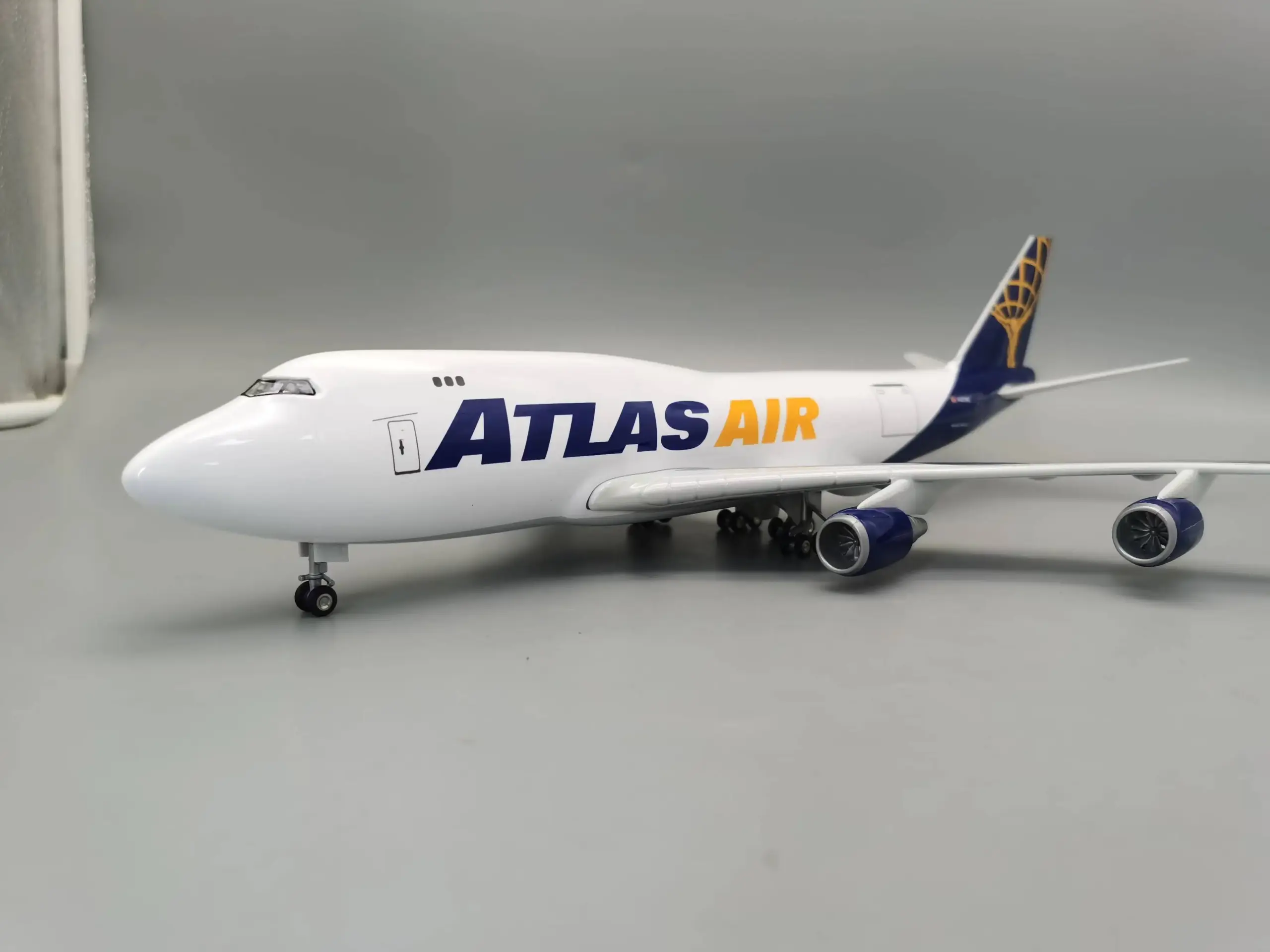 B747 Atlas Air Aircraft Model 1:150 Scale 3 B747 Atlas Air Aircraft Model 1:150 Scale - Image 3