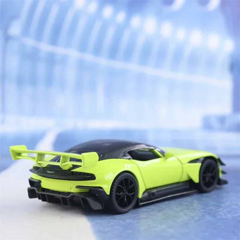 Aston Martin VULCAN 1:32 Diecast Model Car 2 Aston Martin VULCAN 1:32 Diecast Model Car - Image 2