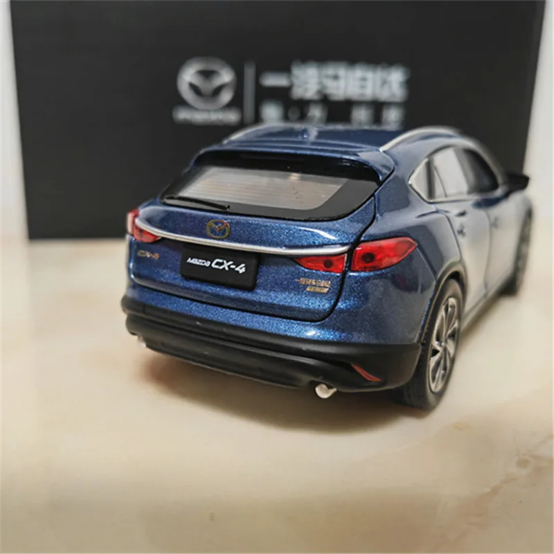 MAZDA CX-4 1:32 Diecast Model in Blue 4 MAZDA CX-4 1:32 Diecast Model in Blue - Image 4