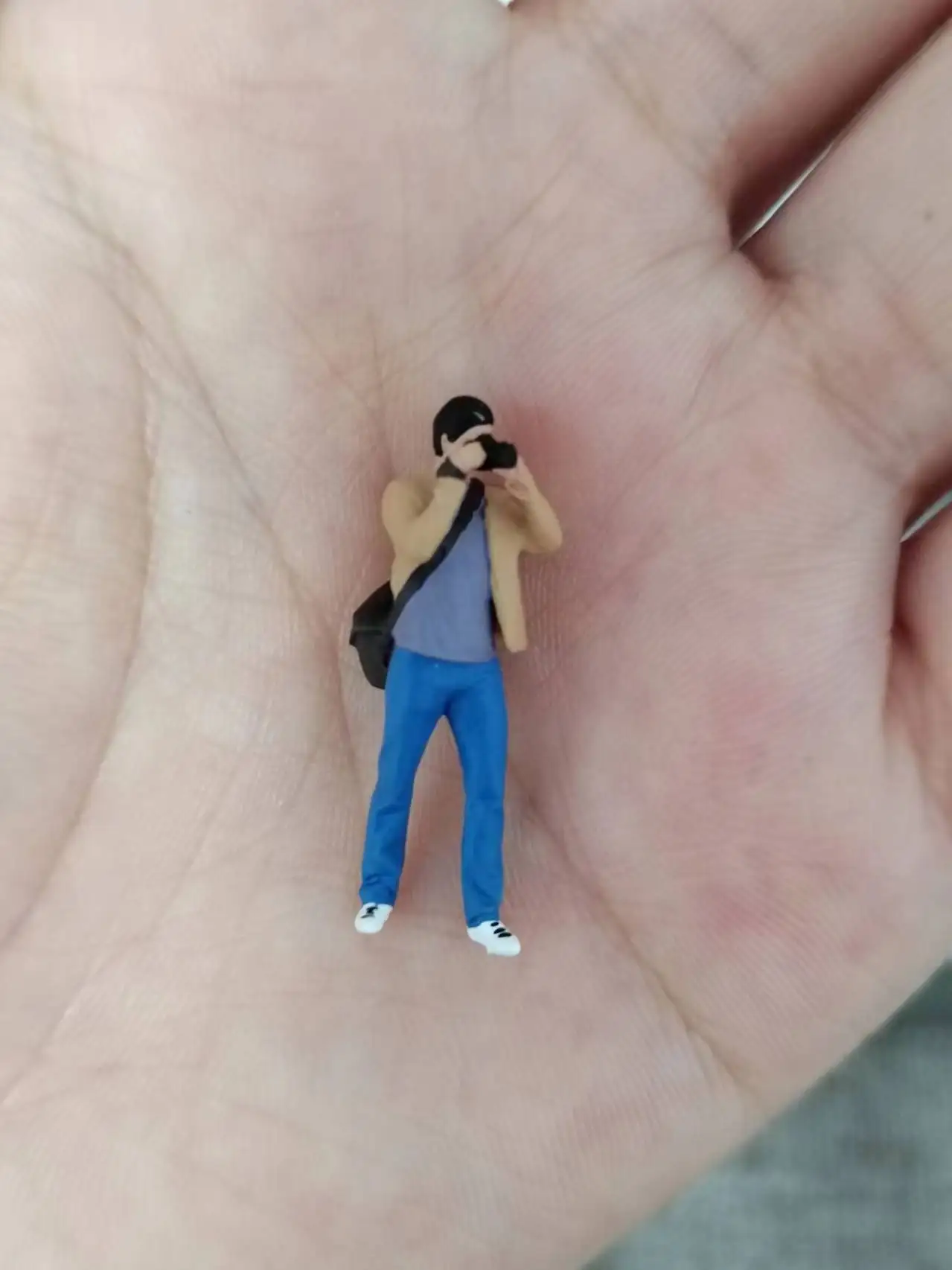 Resin Miniature Figures Set for Diorama 1:64 7 Resin Miniature Figures Set for Diorama 1:64 - Image 7