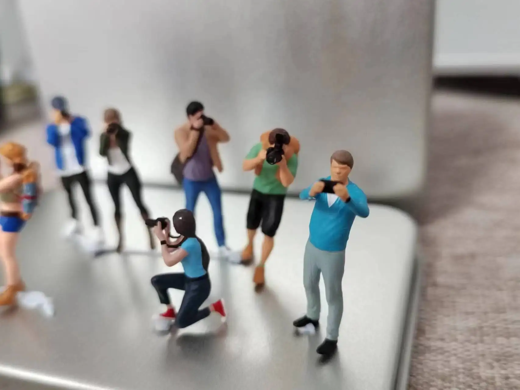 Resin Miniature Figures Set for Diorama 1:64 3 Resin Miniature Figures Set for Diorama 1:64 - Image 3