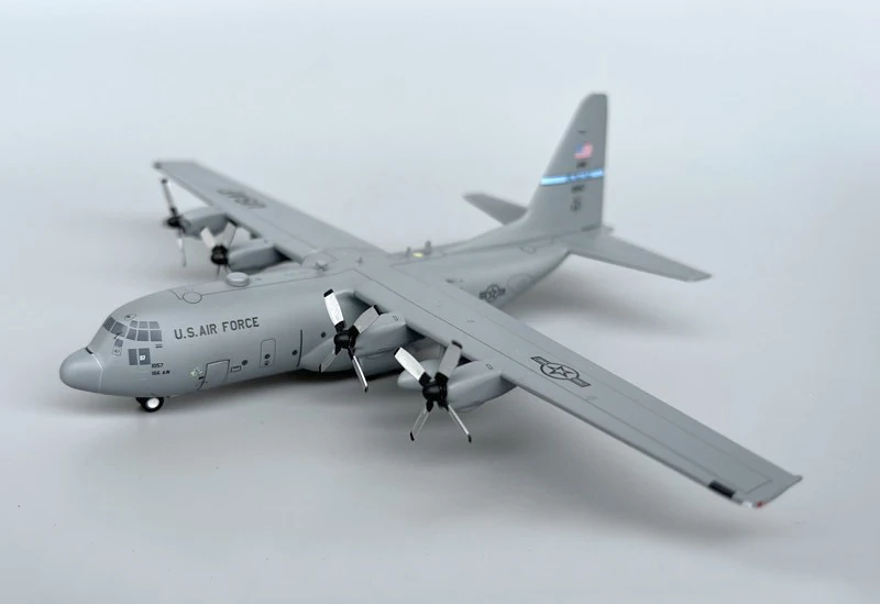 US C-130H Diecast Metal Model 1/200 Scale 5 US C-130H Diecast Metal Model 1/200 Scale - Image 5