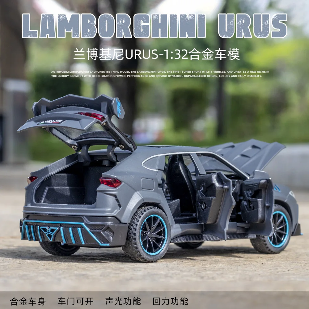 1:32 Scale Lamborghini URUS Diecast Model 2 1:32 Scale Lamborghini URUS Diecast Model - Image 2