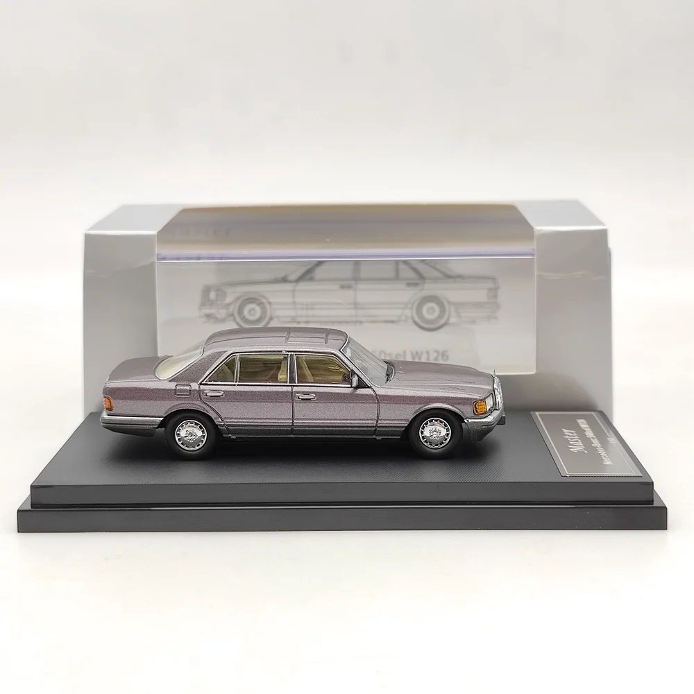 1:64 Scale Luxury Sedan Diecast Model Collection 7 1:64 Scale Luxury Sedan Diecast Model Collection - Image 7