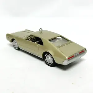 1966 Oldsmobile Toronado Coupe 1:43 Model 10 Sf8b628515e85446caf503cc8a0875004D