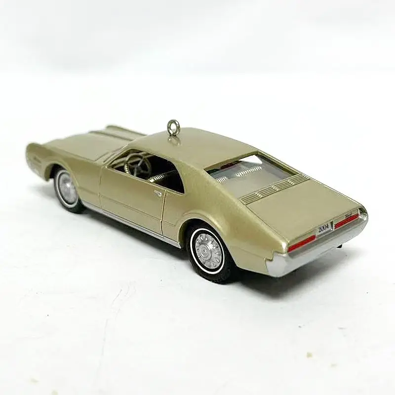 1966 Oldsmobile Toronado Coupe 1:43 Model 5 1966 Oldsmobile Toronado Coupe 1:43 Model - Image 5