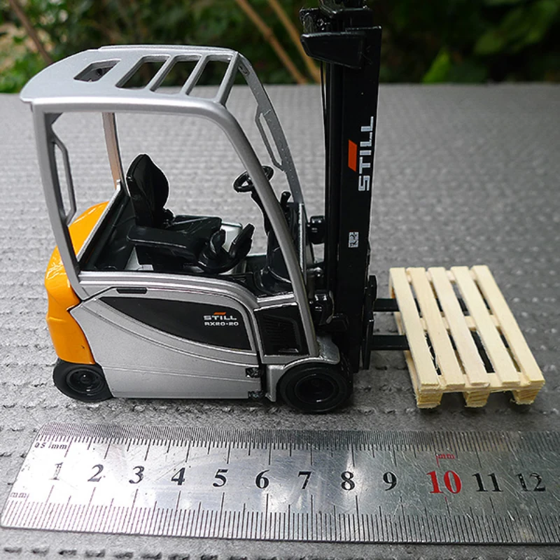 Diecast 1/25 STILL RX20-20 Forklift Model Car 5 Diecast 1/25 STILL RX20-20 Forklift Model Car - Image 5