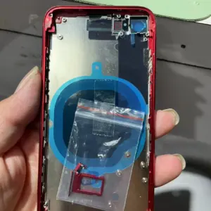 iPhone SE2022 Red Metal Frame Accessory 7 Sf8fb998f55b64c66b219035fdc982321f
