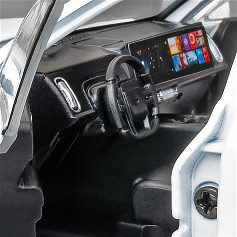 1:32 Scale Diecast Model of L9 Electric Vehicle 5 1:32 Scale Diecast Model of L9 Electric Vehicle - Image 5