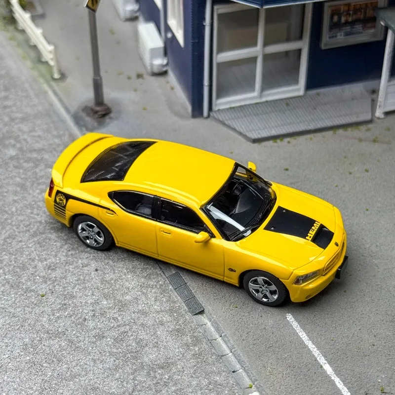 Rollin 1/64 Dodge Charger 08 R/T Diecast Model 3 Rollin 1/64 Dodge Charger 08 R/T Diecast Model - Image 3