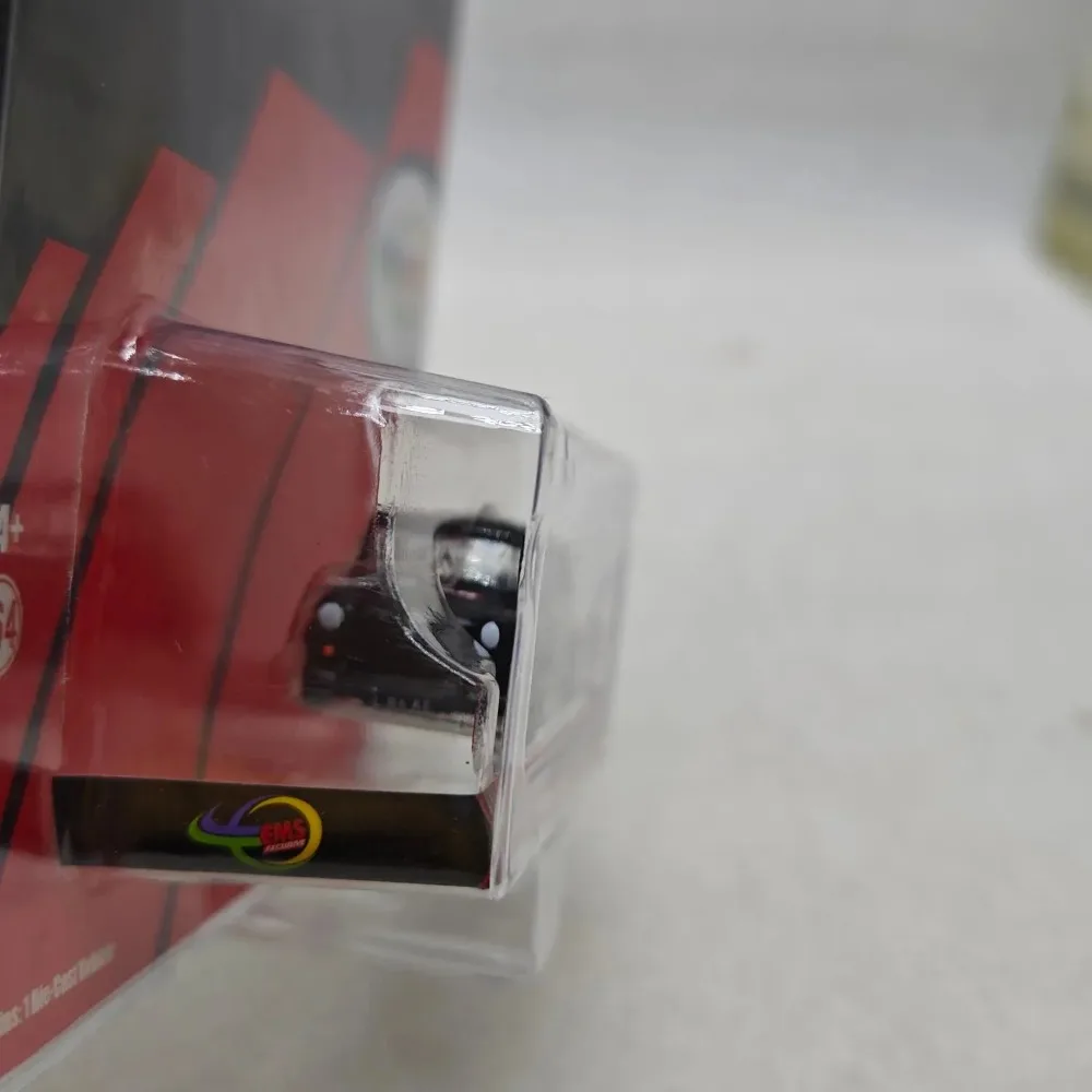 1967 Morris Mini Cooper S Diecast Model 1:64 5 1967 Morris Mini Cooper S Diecast Model 1:64 - Image 5