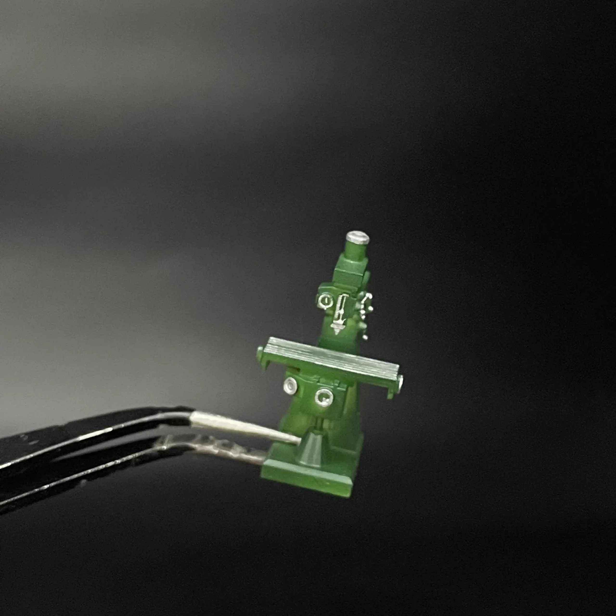 1:64 Scale Dynamic Lathe Model for Miniature Garage 5 1:64 Scale Dynamic Lathe Model for Miniature Garage - Image 5