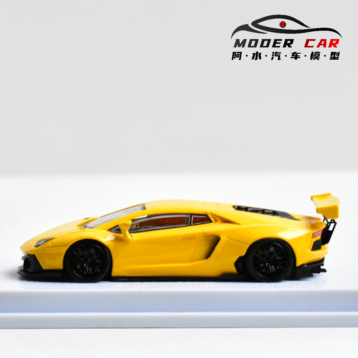 MJ 1:64 Diecast Lamborghini Aventador LP700-4 4 MJ 1:64 Diecast Lamborghini Aventador LP700-4 - Image 4