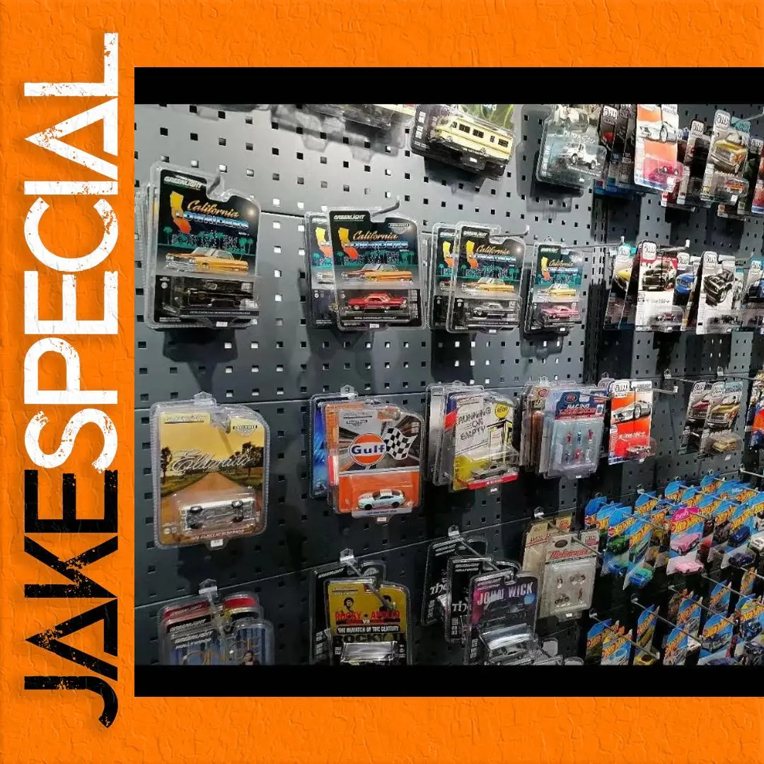 1967 Chevrolet Impala Sport Sedan 1:64 Model Car 1 1967 Chevrolet Impala Sport Sedan 1:64 Model Car