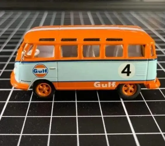 1978 Volkswagen T2 Bus Diecast 1:64 Model 6 1978 Volkswagen T2 Bus Diecast 1:64 Model - Image 6