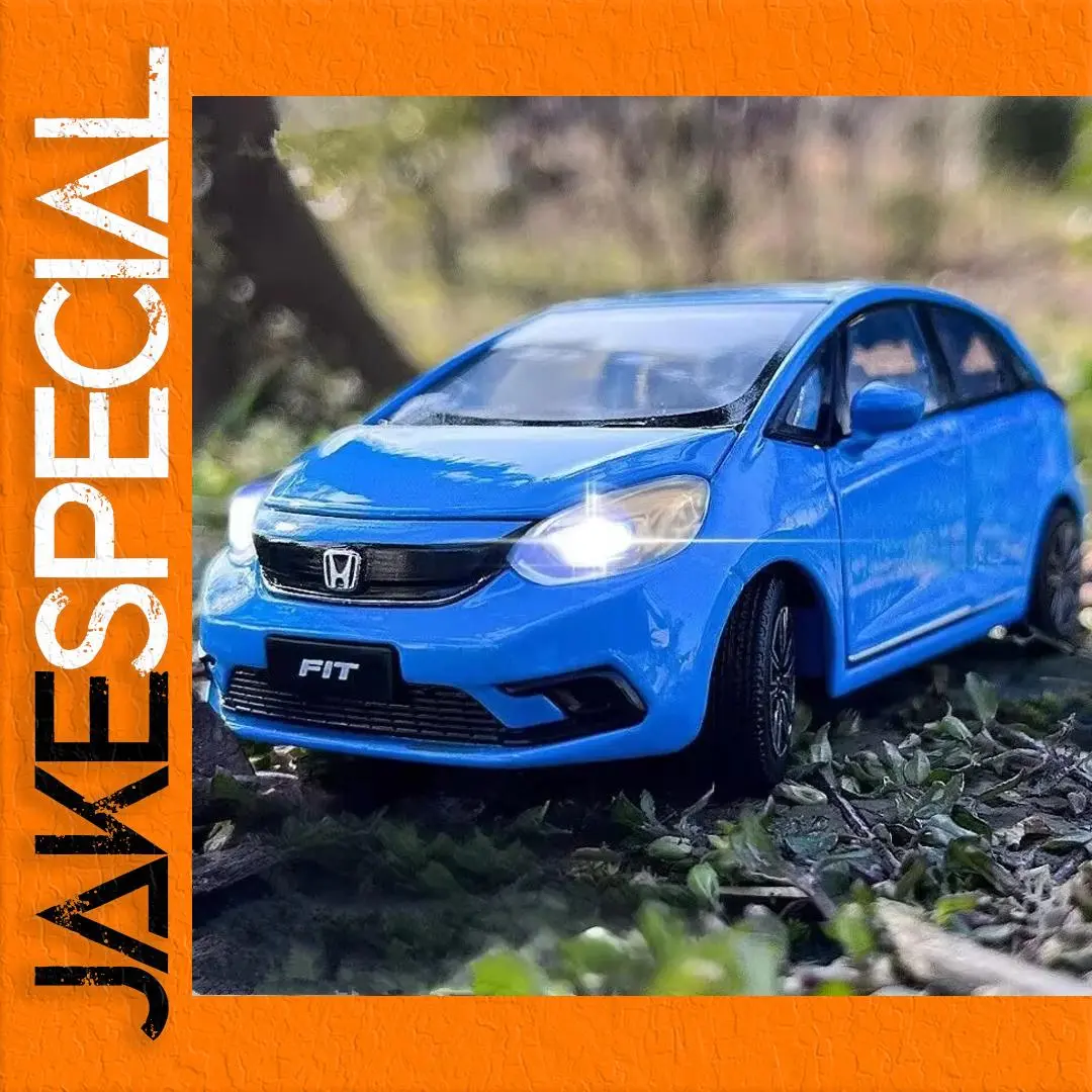 Honda Fit GK5 1/32 Scale Diecast Model Car 1 Honda Fit GK5 1/32 Scale Diecast Model Car