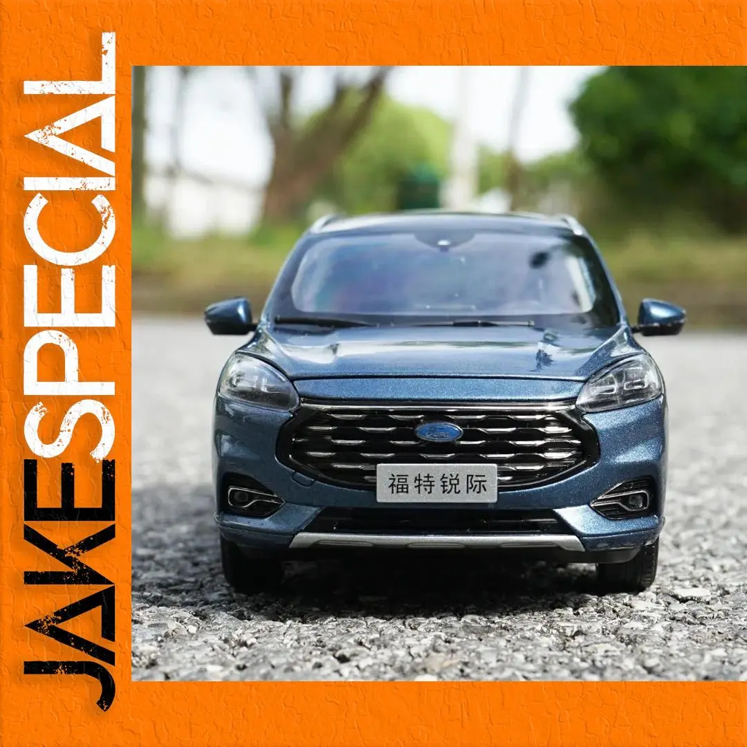1:18 Scale Diecast Ford Escape Model Blue 1 1:18 Scale Diecast Ford Escape Model Blue